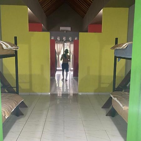 Paca'S Reggae Bar & Hostel Ambat ภายนอก รูปภาพ